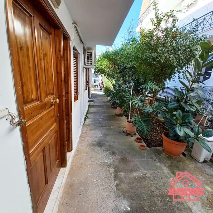Like Home Διαμέρισμα Κοντά Στο Τει Και Στο Κέντρο ลาเมีย ภายนอก รูปภาพ